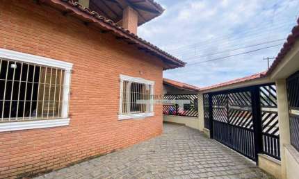 Casa com 4 dormitórios à venda, 288 m² por R$ 750.000,00 - Centro - Peruíbe/SP