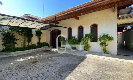 Casa com 2 dormitórios à venda, 140 m² por R$ 750.000,00 - Centro - Peruíbe/SP