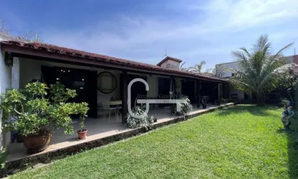Casa com 4 dormitórios à venda, 212 m² por R$ 750.000,00 - Balneário Florida - Peruíbe/SP