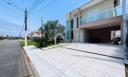 Casa com 5 dormitórios à venda, 230 m² por R$ 2.050.000,00 - Bougainvillee IV - Peruíbe/SP