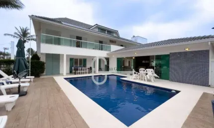 Casa com 7 dormitórios à venda, 700 m² por R$ 5.350.000,00 - Bougainvillee I - Peruíbe/SP