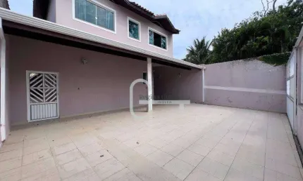 Casa com 7 dormitórios à venda, 215 m² por R$ 755.000,00 - Centro - Peruíbe/SP