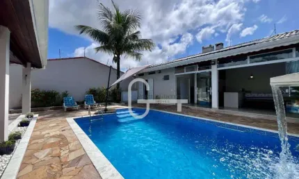 Casa com 4 dormitórios à venda, 242 m² por R$ 950.000,00 - Cidade Nova Peruibe - Peruíbe/SP