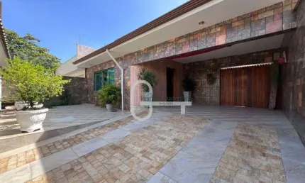 Casa com 4 dormitórios à venda, 262 m² por R$ 1.600.000,00 - Balneário Stella Maris - Peruíbe/SP
