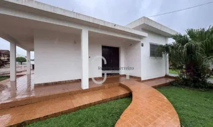 Casa com 4 dormitórios à venda, 281 m² por R$ 800.000,00 - Balneário Florida - Peruíbe/SP