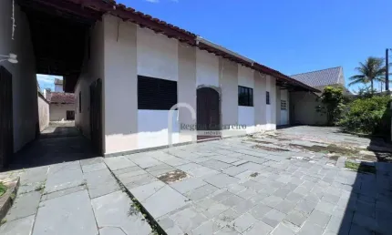 Casa com 4 dormitórios à venda, 330 m² por R$ 630.000,00 - Balneário Três Marias - Peruíbe/SP