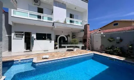 Casa  Sobrado a 300m da praia com 4 dormitórios à venda, 183 m² por R$ 1.150.000 - Balneário Três Marias - Peruíbe/SP