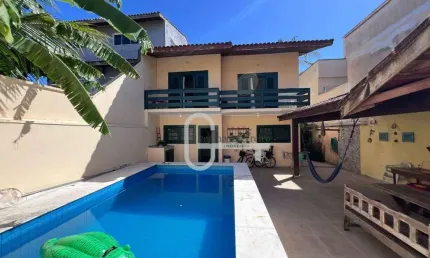 Casa com 3 dormitórios à venda, 322 m² por R$ 795.000,00 - Centro - Peruíbe/SP