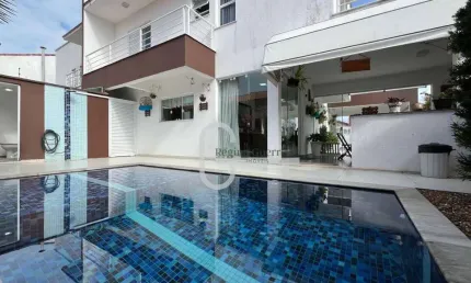 Casa com 4 dormitórios à venda, 225 m² por R$ 1.020.000,00 - Jardim Imperador - Peruíbe/SP