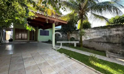 Casa com 3 dormitórios à venda, 214 m² por R$ 560.000,00 - Centro - Peruíbe/SP