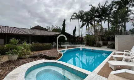 Casa com 5 dormitórios à venda, 640 m² por R$ 2.500.000,00 - Bougainvillee V - Peruíbe/SP