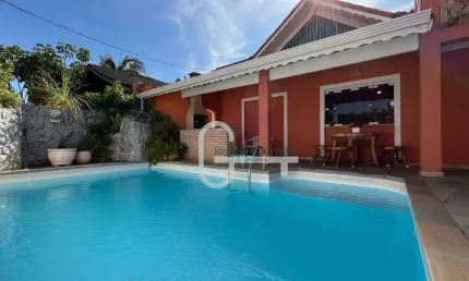 Casa com 8 dormitórios à venda, 350 m² por R$ 890.000,00 - Estância Balneária Convento Velho - Peruíbe/SP