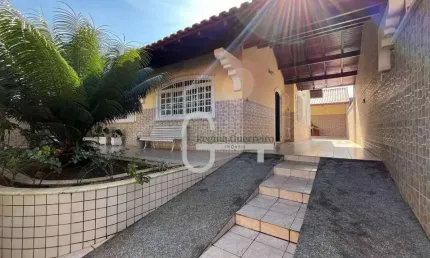 Casa com 3 dormitórios à venda, 145 m² por R$ 740.000,00 - Balneário Florida - Peruíbe/SP