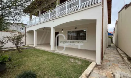 Casa com 4 dormitórios à venda, 237 m² por R$ 1.200.000,00 - Balneário Stella Maris - Peruíbe/SP