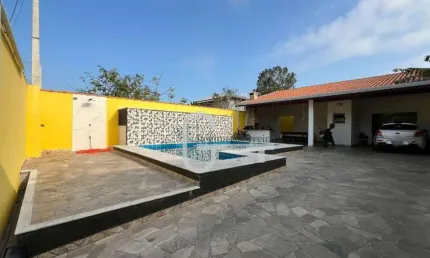 Casa com 3 dormitórios à venda, 176 m² por R$ 650.000,00 - Estância Balneária Maria Helena Novaes - Peruíbe/SP