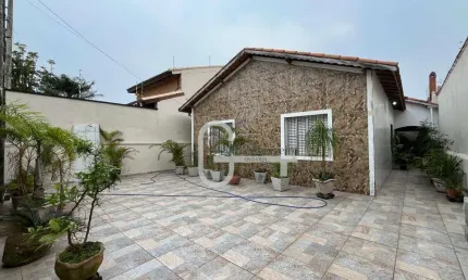 Casa com 3 dormitórios à venda, 157 m² por R$ 400.000,00 - Belmira Novaes - Peruíbe/SP