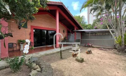 Casa com 4 dormitórios à venda, 272 m² por R$ 930.000,00 - Centro - Peruíbe/SP