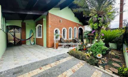 Casa com 3 dormitórios à venda, 178 m² por R$ 650.000,00 - Balneário Três Marias - Peruíbe/SP