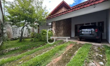 Casa com 4 dormitórios à venda, 220 m² por R$ 1.200.000,00 - Centro - Peruíbe/SP