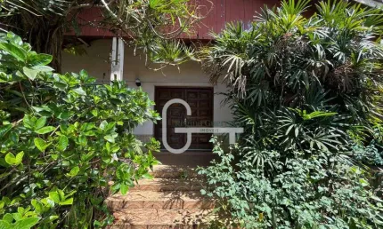 Casa com 3 dormitórios à venda, 313 m² por r$ 650.000,00 - centro - peruíbe/sp