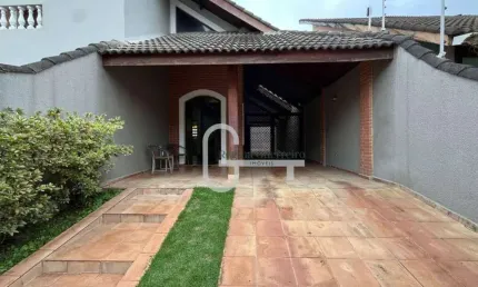 Casa Sobrado a 200m da praia com 3 dormitórios à venda, 218 m² por R$ 680.000 - Jardim Imperador - Peruíbe/SP