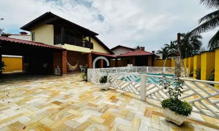 Casa com 4 dormitórios à venda, 200 m² por R$ 980.000,00 - Parque Balneário Oásis - Peruíbe/SP