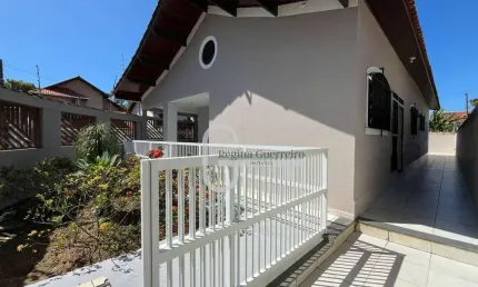 Casa com 3 dormitórios à venda, 160 m² por R$ 600.000,00 - Balneário Três Marias - Peruíbe/SP