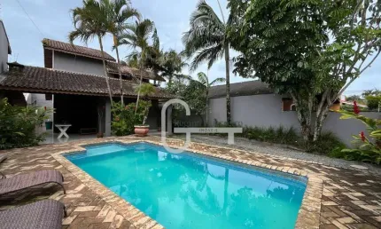Casa com 4 dormitórios à venda, 157 m² por R$ 645.000,00 - Estância Balneária Convento Velho - Peruíbe/SP