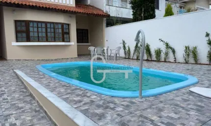 Casa com 4 dormitórios à venda, 183 m² por R$ 650.000,00 - Balneário Três Marias - Peruíbe/SP