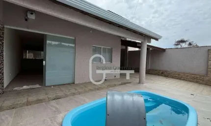 Casa com 3 dormitórios à venda, 180 m² por R$ 450.000,00 - Estância São José - Peruíbe/SP