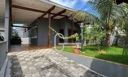 Casa com 4 dormitórios à venda, 229 m² por R$ 690.000,00 - Jardim Imperador - Peruíbe/SP