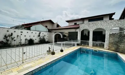 Casa com 3 dormitórios à venda, 190 m² por R$ 699.000,00 - Balneário Stella Maris - Peruíbe/SP