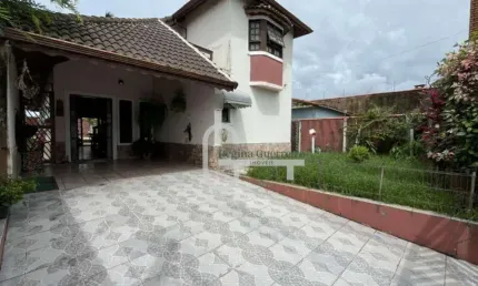 Casa com 3 dormitórios à venda, 183 m² por R$ 650.000,00 - Estância Balneária Maria Helena Novaes - Peruíbe/SP