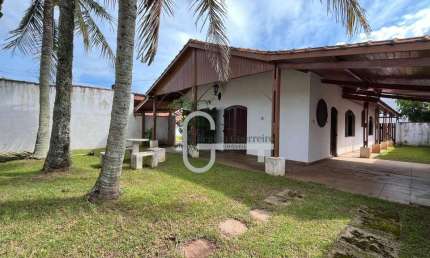 Casa com 3 dormitórios à venda, 393 m² por R$ 870.000,00 - Belmira Novaes - Peruíbe/SP