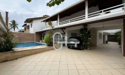 Casa com 7 dormitórios à venda, 451 m² por R$ 1.600.000,00 - Balneário Stella Maris - Peruíbe/SP