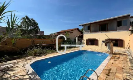 Casa com 3 dormitórios à venda, 249 m² por R$ 680.000,00 - Cidade Nova Peruibe - Peruíbe/SP