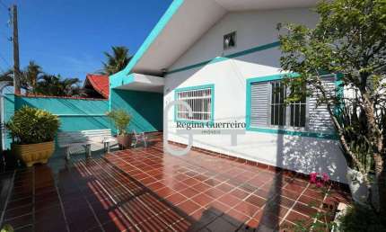 Casa com 3 dormitórios à venda, 169 m² por R$ 650.000,00 - Balneário Três Marias - Peruíbe/SP
