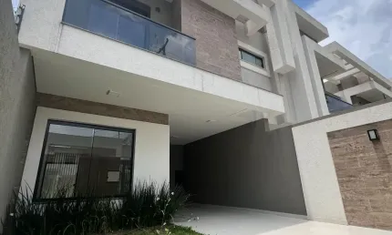 Sobrados modernos e com excelente padrão de construção e acabamentos próximo ao terminal do carmo