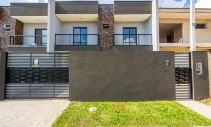 Sobrado duplex com ótimo padrão de construção e acabamentos no afonso pena