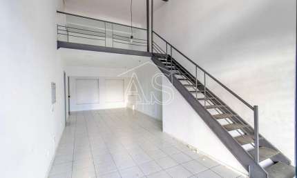 Sala comercial à venda na Rua Câncio Gomes, 778, Moinhos de Vento, Porto Alegre, 49 m2 por R$ 330.000