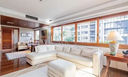 Apartamento com 3 quartos à venda na rua santa cecília, 2096, rio branco, porto alegre, 157 m2 por r$ 1.229.600