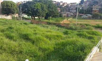 Lote 207,42 m² no Bairro Solar do Barreiro em Belo Horizonte