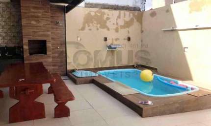 Casa Para Vender com 4 quartos 2 suítes no bairro Cirurgia em Aracaju