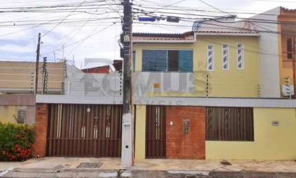Casa Para Vender com 4 quartos 2 suítes no bairro Luzia em Aracaju
