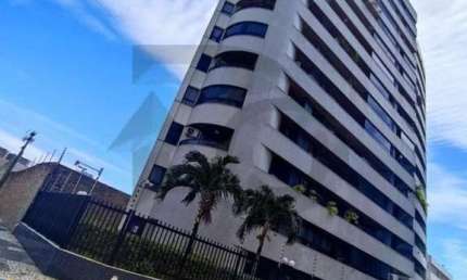 Apartamento Para Vender com 3 quartos, sendo 3 suítes no bairro Jardins em Aracaju