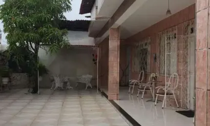Casa Para Vender com 7 quartos 3 suítes no bairro Pereira Lobo em Aracaju