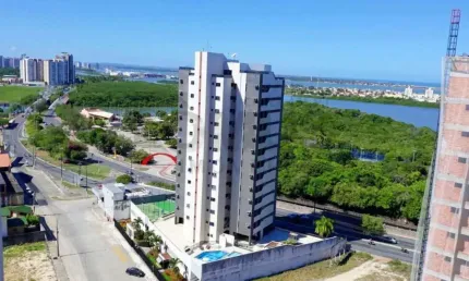 Apartamento Para Vender com 3 quartos, todos suítes no bairro Farolândia em Aracaju