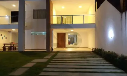 Casa Para Vender com 5 quartos 3 suítes no bairro Coroa do Meio em Aracaju