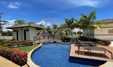 Casa de Condomínio Para Vender com 3 quartos, sendo 1 suíte no bairro Aruana em Aracaju