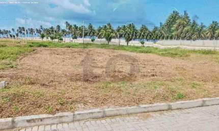 Lote / Terreno de Condomínio Para Vender no bairro Olhos d`Água em Barra Dos Coqueiros